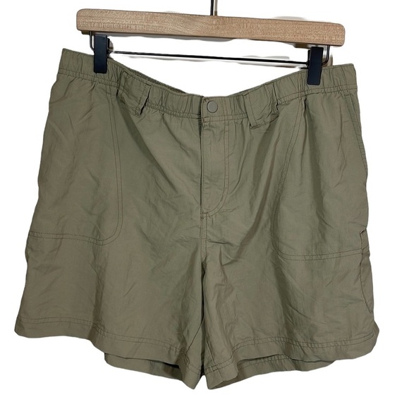 Columbia Pants - Columbia Flat Front Shorts